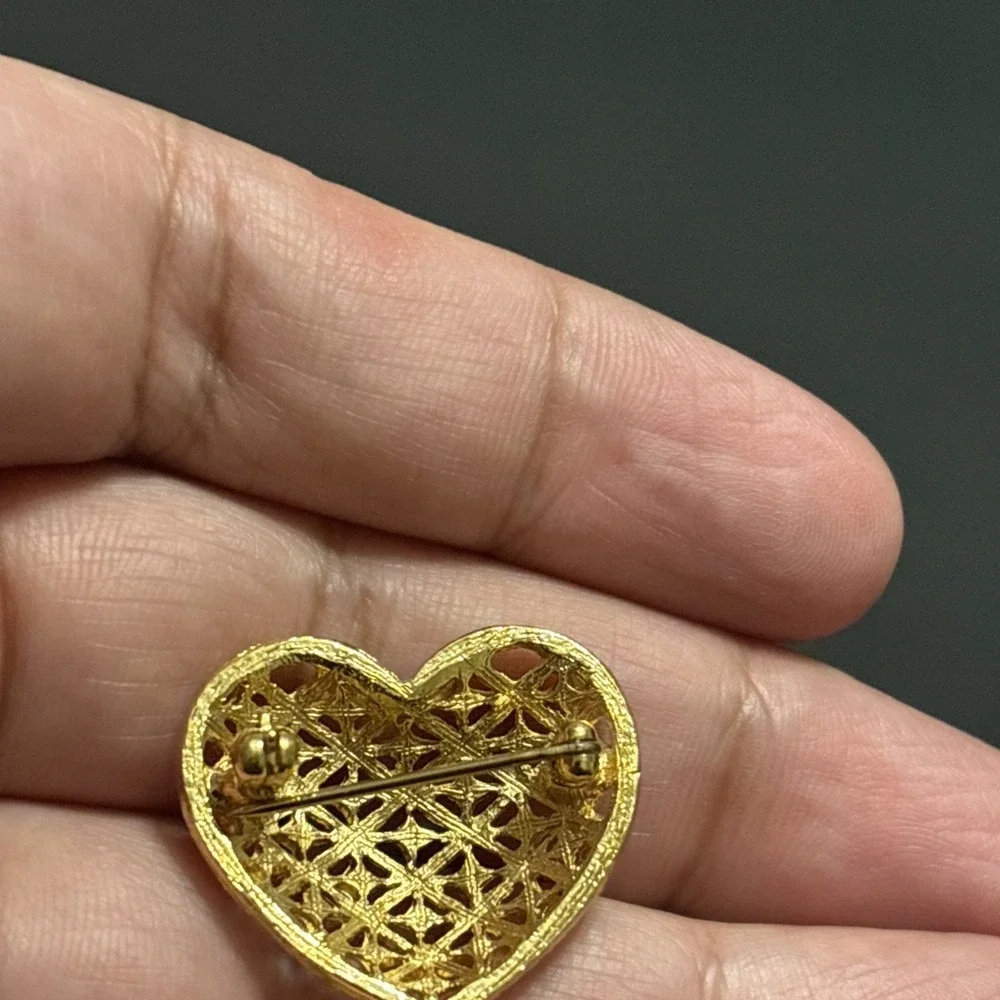 1980s Gold Tone Lattice Heart Brooch, Openwork Filigree Crystal Pin, Romantic